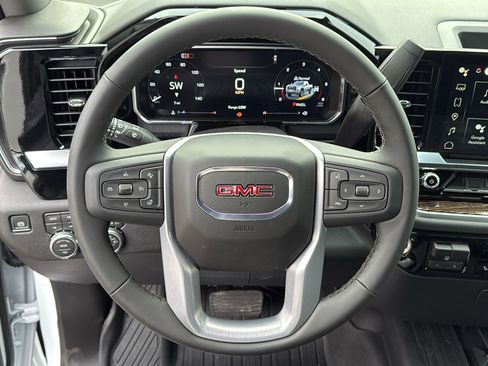 New 2026 GMC Sierra 2500 SLE image 10