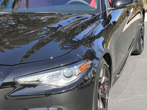 Used 2019 Alfa Romeo Giulia image 54