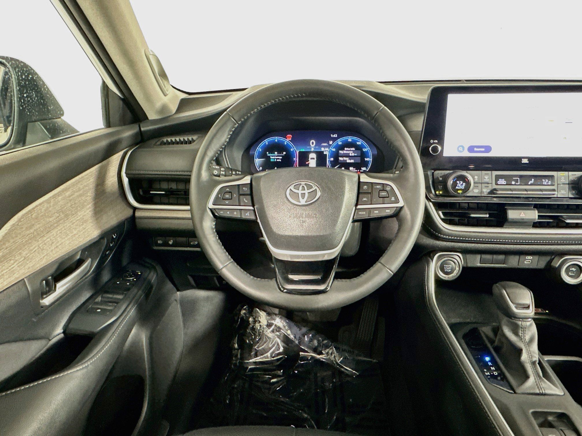 Used 2025 Toyota Grand Highlander AWD image 22