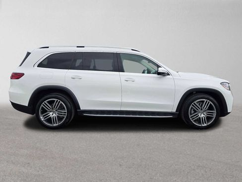 Used 2026 Mercedes-Benz GLS 450 4MATIC image 4