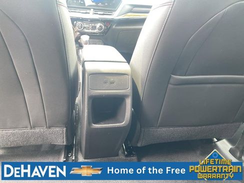 Used 2024 Chevrolet Trax RS w/ Sunroof Package FWD image 22
