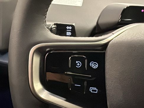 New 2026 Volvo EX30 Plus w/ Climate Package image 13