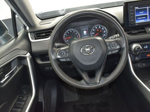 Used 2022 Toyota RAV4 XLE image 30