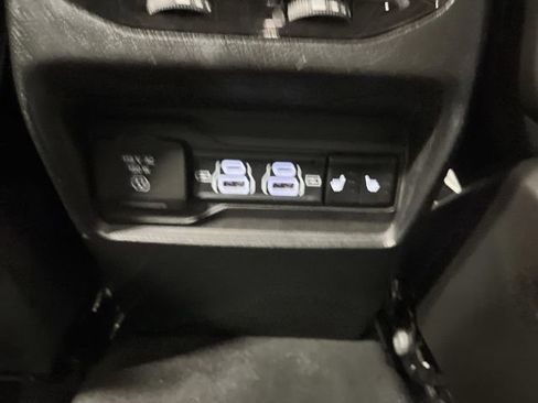 Used 2024 Jeep Grand Cherokee Limited w/ Trailer Tow Package image 33