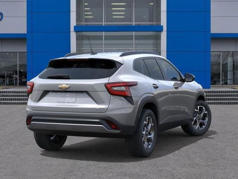 New 2026 Chevrolet Trax LT w/ Driver Confidence Package image 28