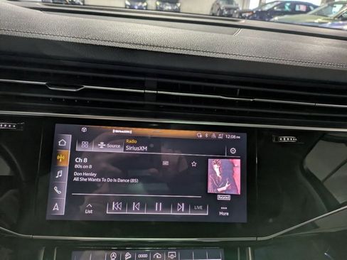 Used 2023 Audi Q7 Premium w/ Convenience Package image 18