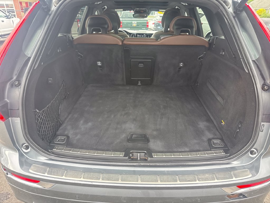 Used 2018 Volvo XC60 T6 Inscription w/ Convenience Package AWD/4WD image 24