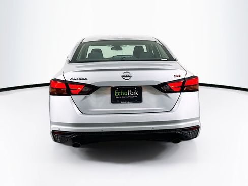 Used 2024 Nissan Altima 2.5 SR FWD image 7