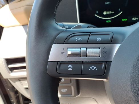 Certified 2025 Hyundai Sonata Limited FWD image 25