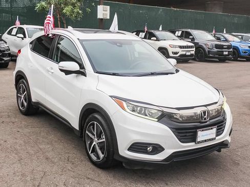 Used 2021 Honda HR-V EX image 3