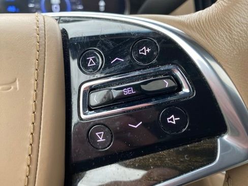 Used 2020 Cadillac Escalade Platinum AWD/4WD image 25