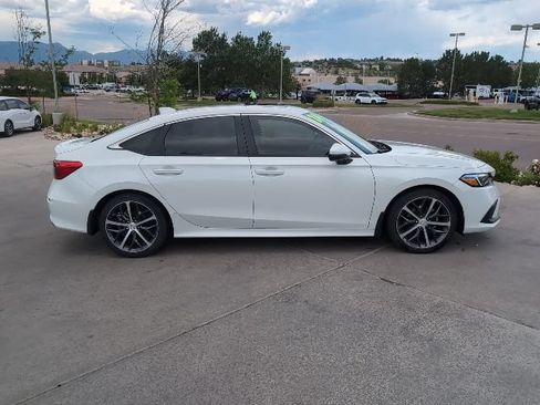 Used 2024 Honda Civic Touring image 9