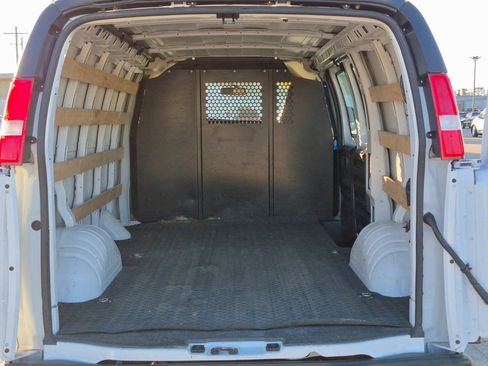 Certified 2024 GMC Savana 2500 Work Van w/ Driver Convenience Package image 18