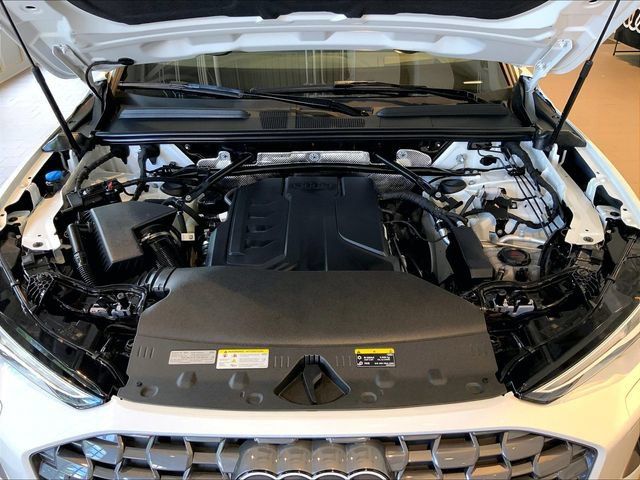 Certified 2025 Audi Q5 Premium w/ Premium Plus AWD/4WD image 19