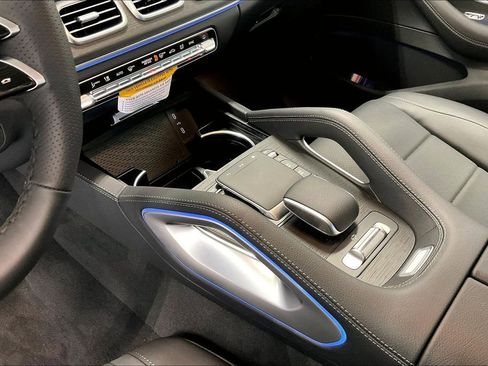 New 2026 Mercedes-Benz GLS 450 4MATIC image 7
