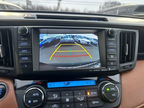 Used 2017 Toyota RAV4 Limited image 25