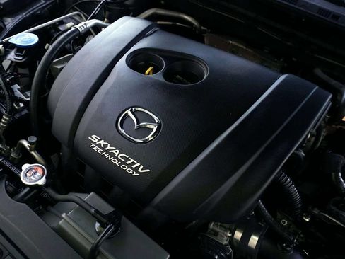Used 2016 MAZDA MAZDA3 i Touring w/ Popular Equipment Package FWD image 12