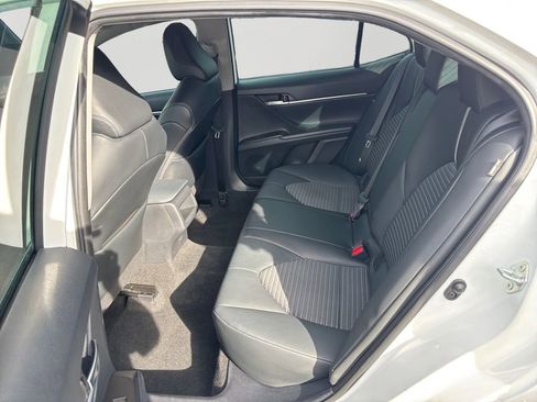 Used 2022 Toyota Camry SE FWD image 15