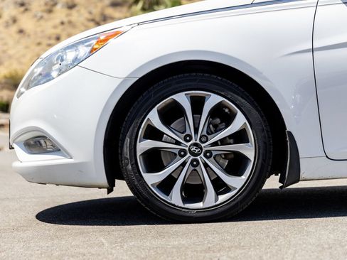 Used 2013 Hyundai Sonata Limited w/ Premium Pkg FWD image 7