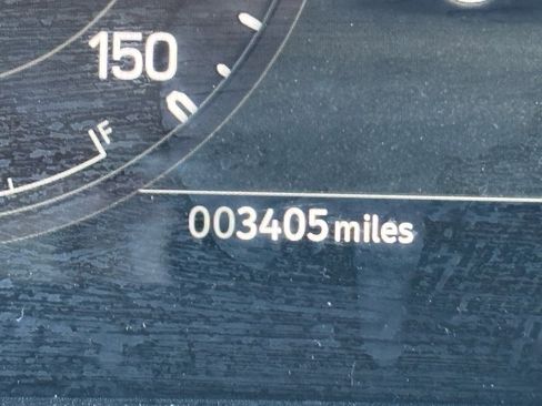 Used 2024 Land Rover Defender 110 V8 image 36