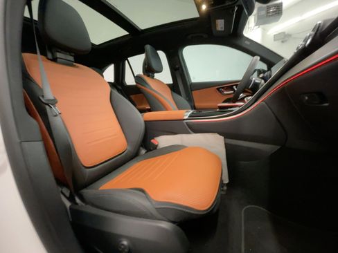 New 2025 Mercedes-Benz GLC 350e 4MATIC image 31