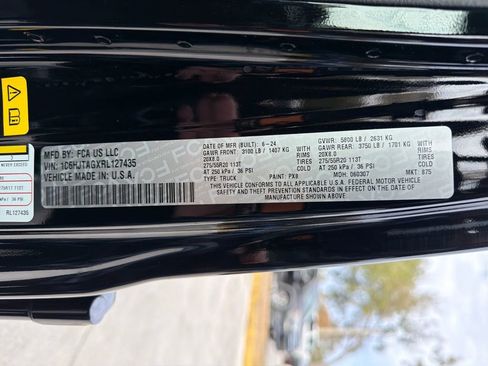 Used 2024 Jeep Gladiator Sport image 32