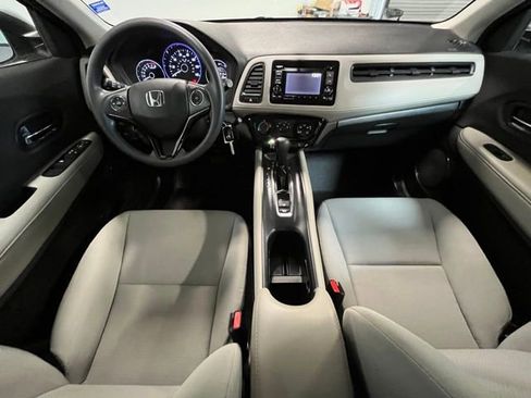 Used 2019 Honda HR-V LX image 16