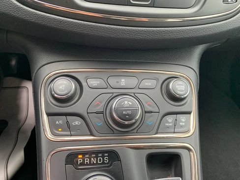 Used 2015 Chrysler 200 C w/ Navigation & Sound Group I FWD image 19