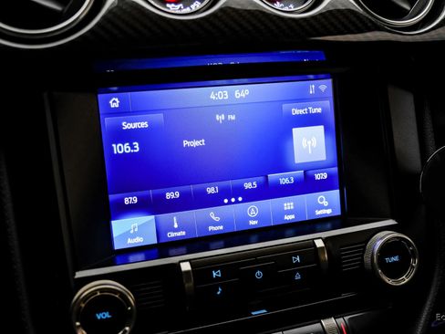 Used 2021 Ford Mustang Shelby GT500 w/ Carbon Fiber Track Pack image 70