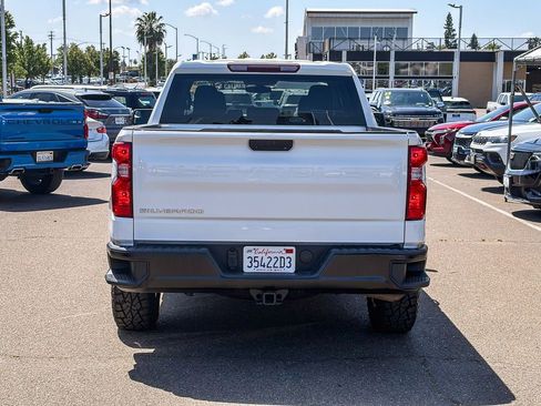 Used 2021 Chevrolet Silverado 1500 W/T w/ WT Value Package AWD/4WD image 3