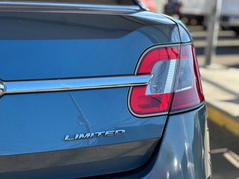 Used 2010 Ford Taurus Limited image 9