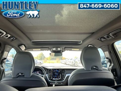 Used 2022 Volvo XC60 T8 R-Design w/ Advanced Package image 13