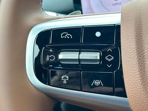 New 2026 Genesis GV70 2.5T Advanced image 28