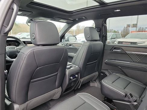 New 2026 GMC Acadia Denali w/ Super Cruise Package image 13