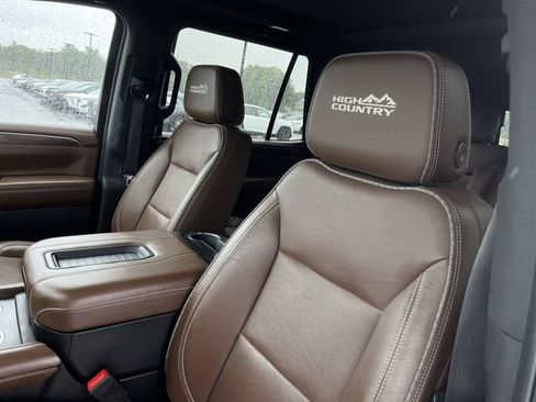 Used 2023 Chevrolet Tahoe High Country AWD/4WD image 11
