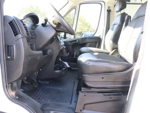 Used 2022 RAM ProMaster 2500 w/ Interior LED Lighting Group FWD image 11