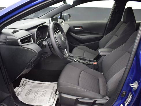 Used 2025 Toyota Corolla SE FWD image 13