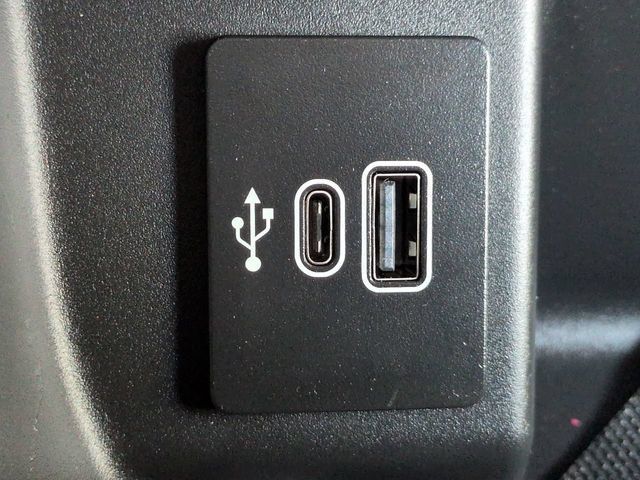 Used 2025 Ford F150 Lightning Flash AWD/4WD image 22