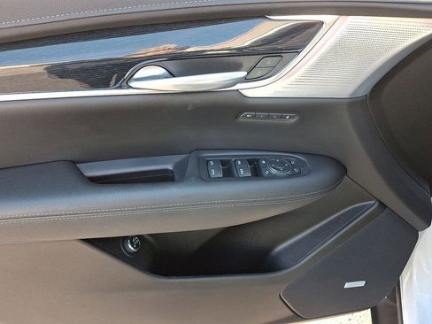 Certified 2024 Cadillac XT5 Premium Luxury w/ LPO, Floor Liner Package image 14