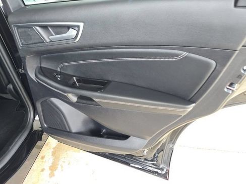 Used 2019 Ford Edge Titanium AWD/4WD image 42