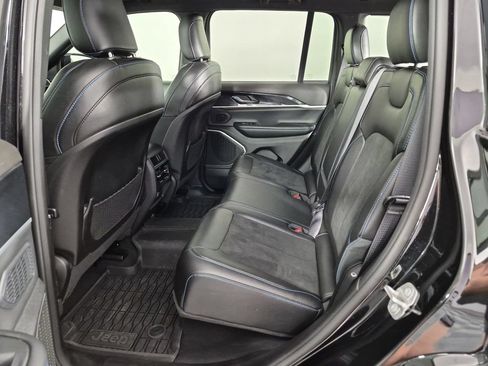 Certified 2024 Jeep Grand Cherokee Trailhawk AWD/4WD image 30