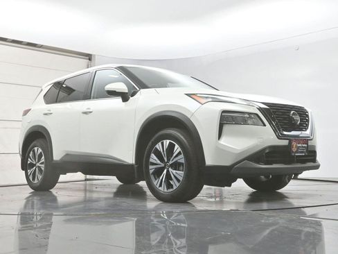 Used 2021 Nissan Rogue SV AWD/4WD image 27