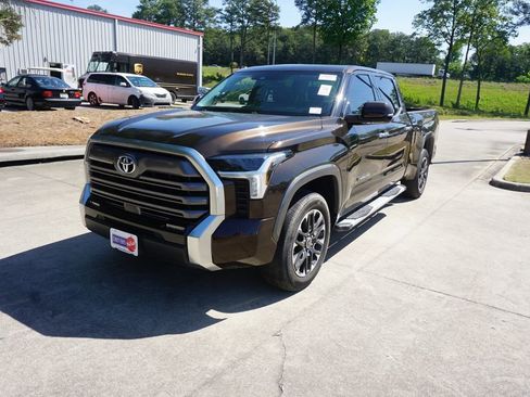 Used 2023 Toyota Tundra Limited w/ Power Package image 23