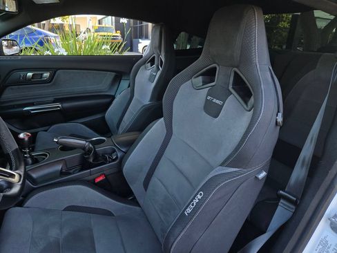 Used 2020 Ford Mustang Shelby GT350 w/ Technology Package RWD image 17