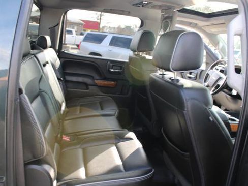 Used 2017 Chevrolet Silverado 2500 High Country w/ Duramax Plus Package image 31