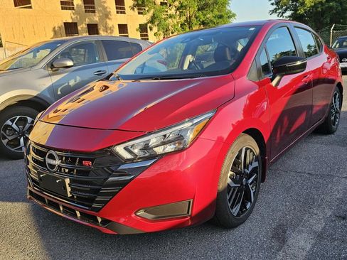 Used 2025 Nissan Versa SR w/ Trunk Package FWD image 1