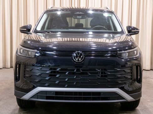 New 2026 Volkswagen Tiguan S image 3