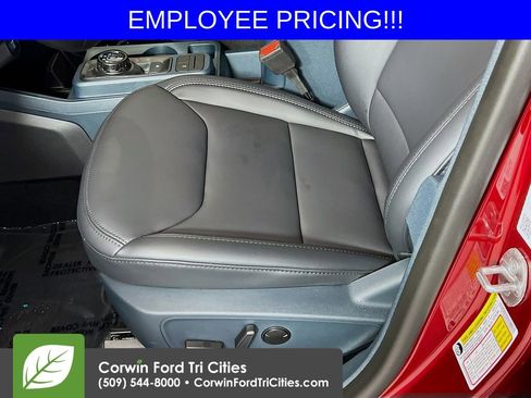 New 2026 Ford Maverick Lariat w/ Black Appearance Package AWD/4WD image 21
