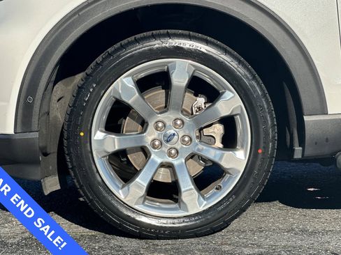 Certified 2020 Ford Explorer Platinum w/ Premium Technology Package image 28