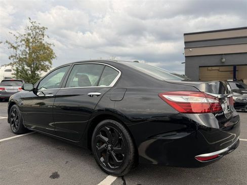 Used 2016 Honda Accord EX-L image 3